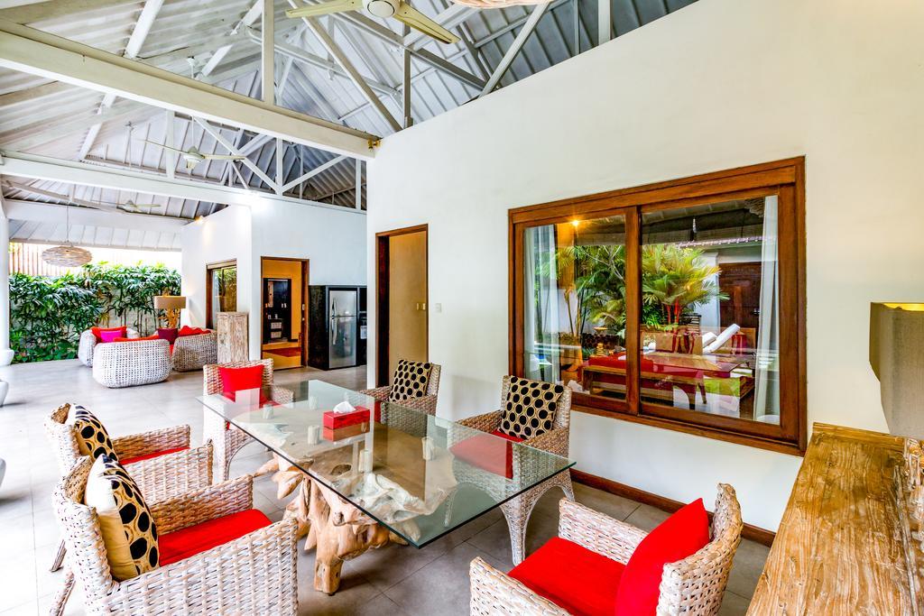 Villa Camelia Семиньяк Экстерьер фото