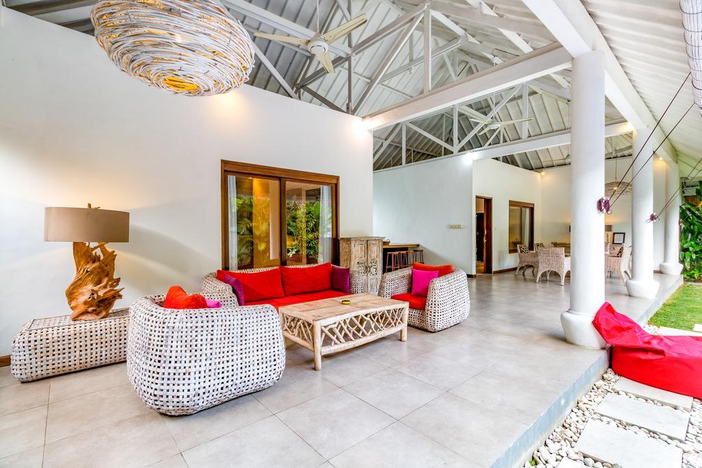 Villa Camelia Семиньяк Экстерьер фото