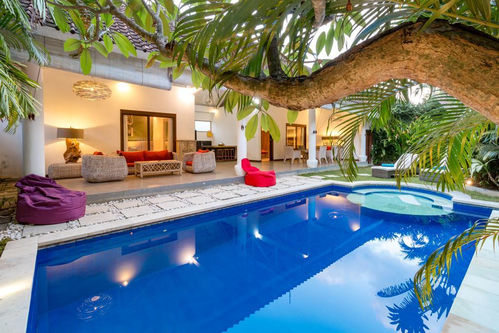 Villa Camelia Семиньяк Экстерьер фото